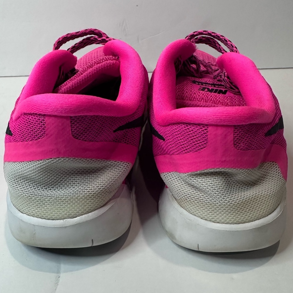 Nike kids Pink Running Shoes - Picture 4 of 7